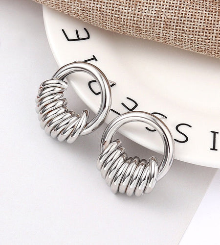 String ring earrings